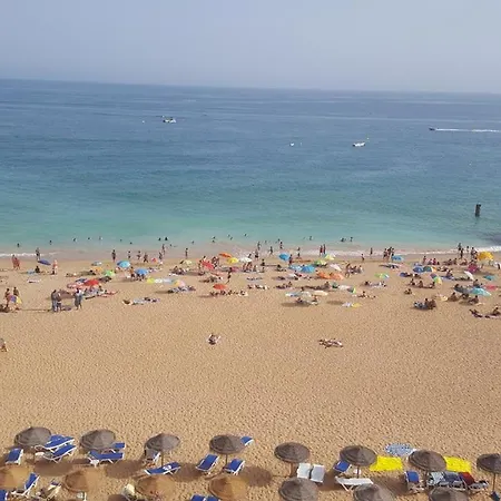 Albufeira, 5 Minutes To The Beach *