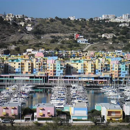 Albufeira, 5 Minutes To The Beach Apartament *